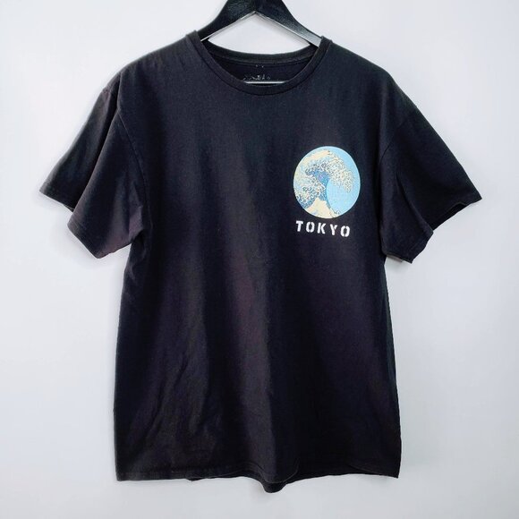 The Young and Wild Tokyo Tidal Wave Graphics Tee Shirt L - Picture 1 of 5